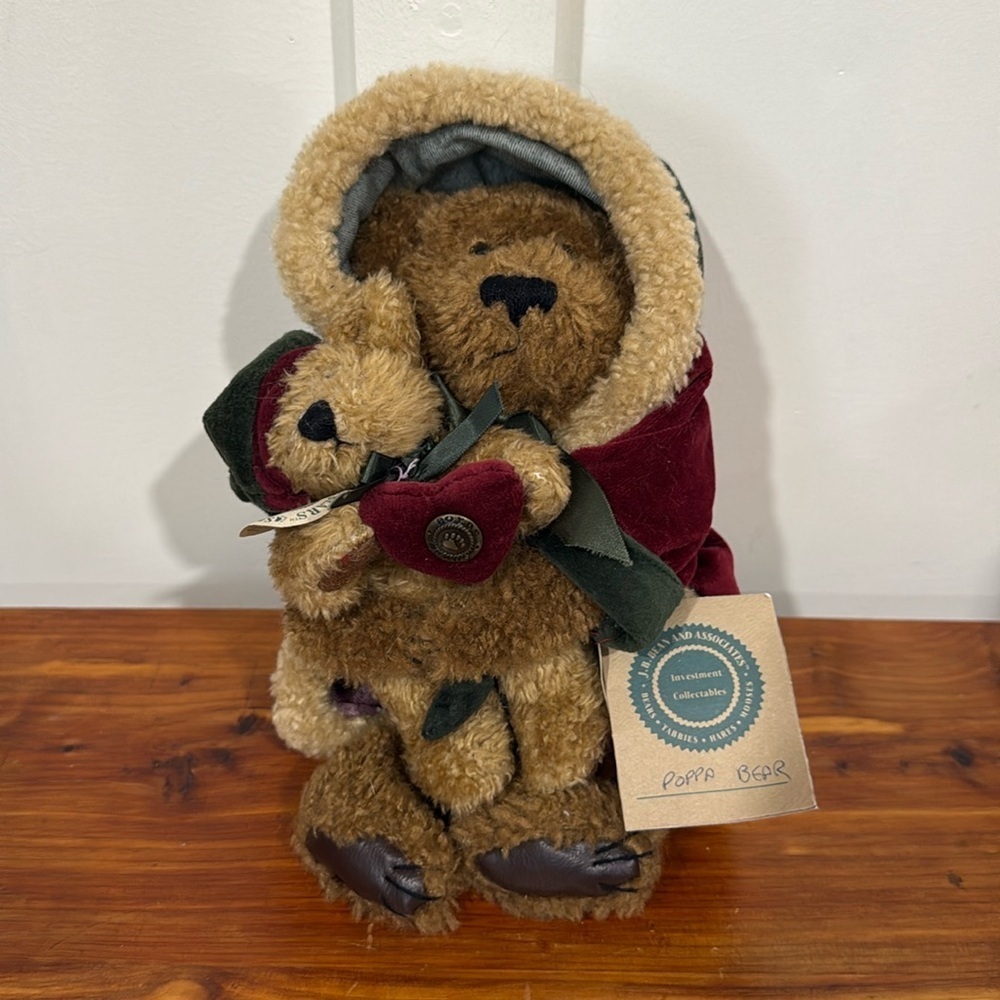 Vtg 1990's Christmas Boyd Bear Papa and Noelle Teddy Bear Set